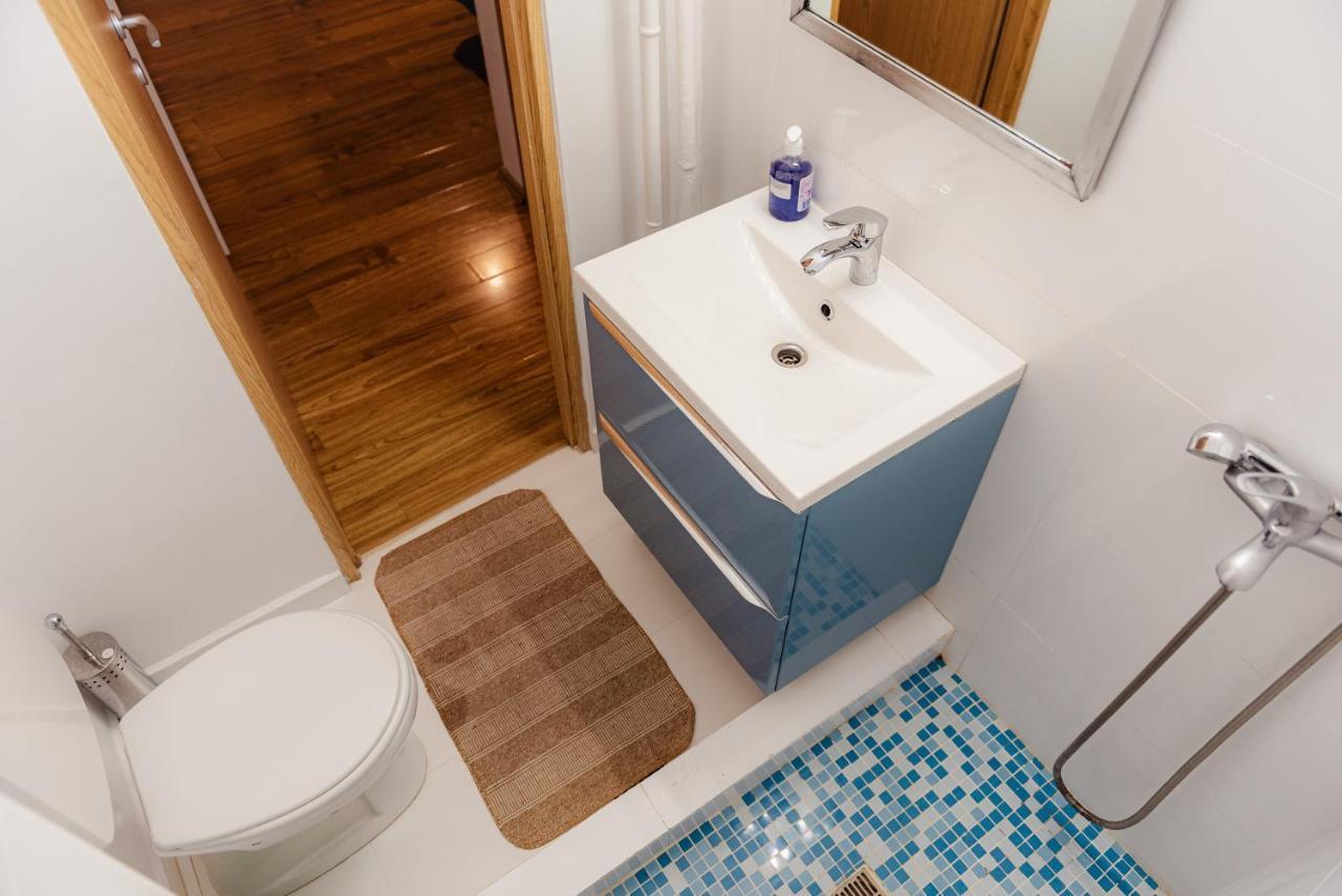 City Center Downtown Apartment Bucureşti Ngoại thất bức ảnh