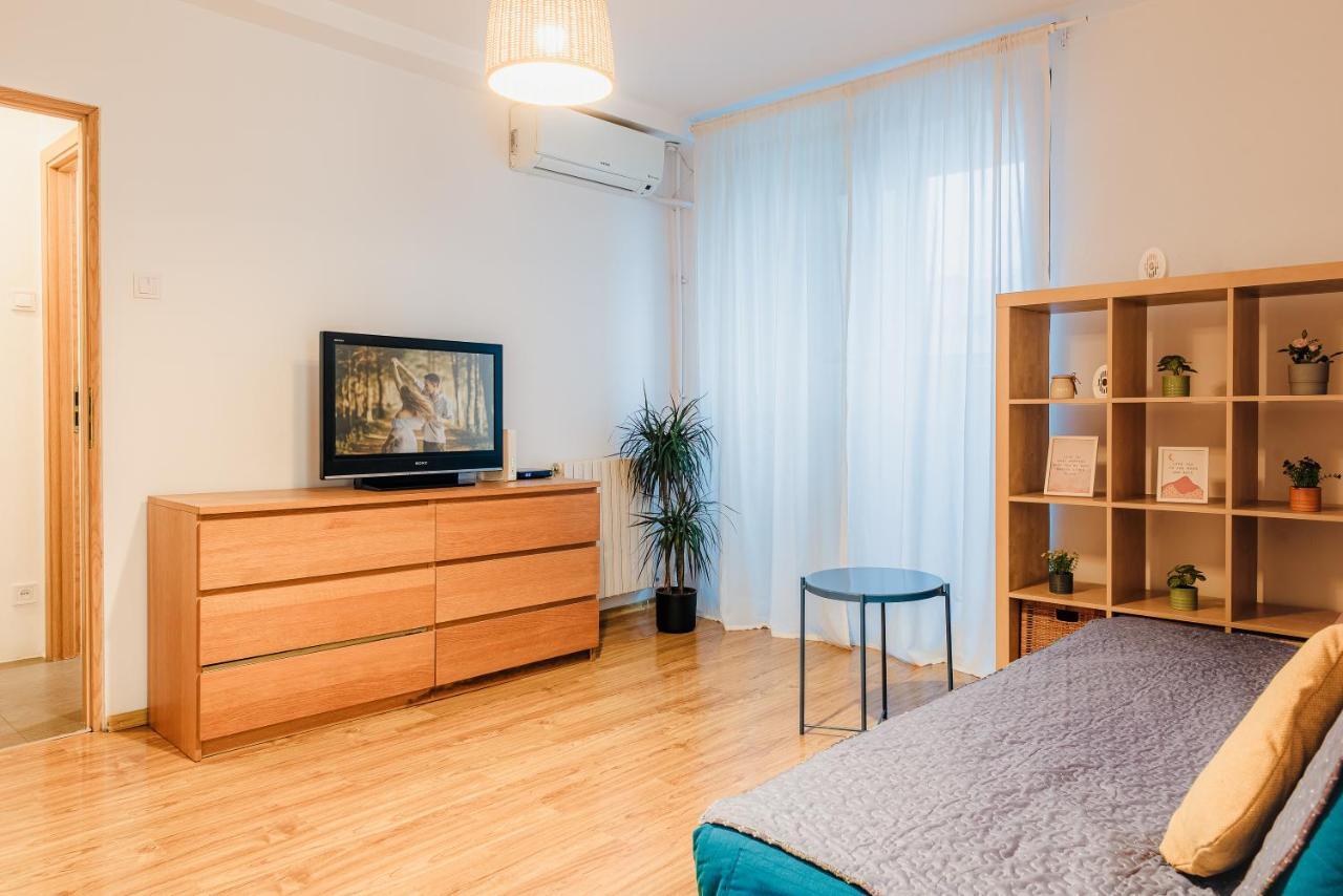 City Center Downtown Apartment Bucureşti Ngoại thất bức ảnh